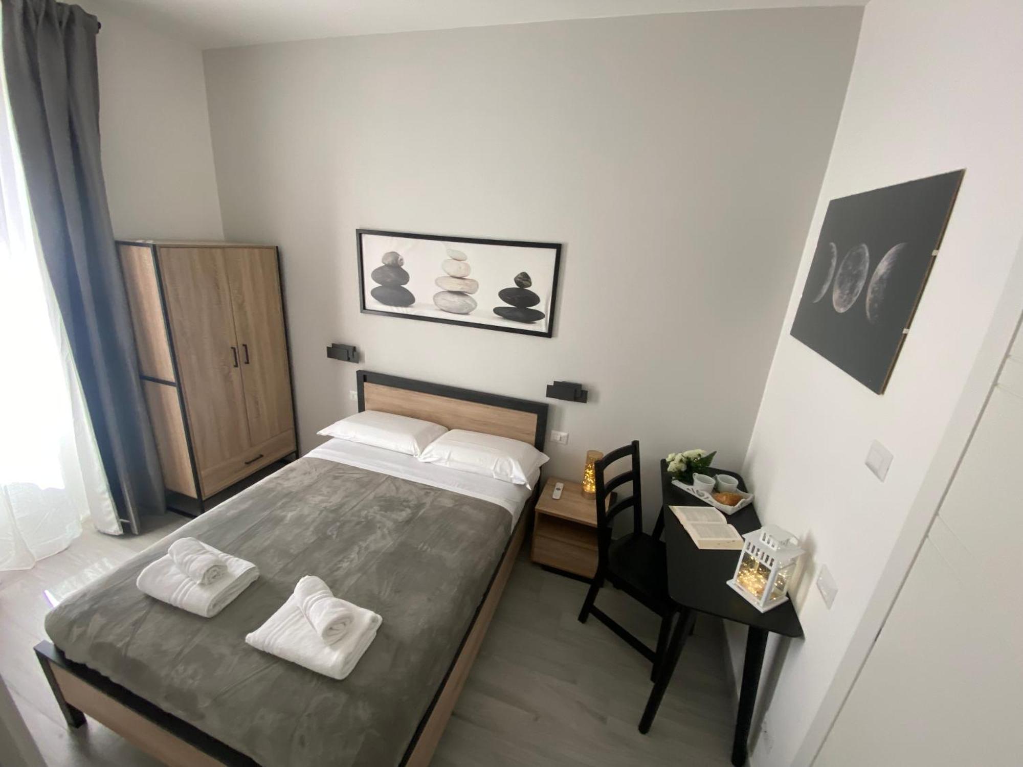 Roma Centro Softrooms Guest House Affittacamere Екстериор снимка
