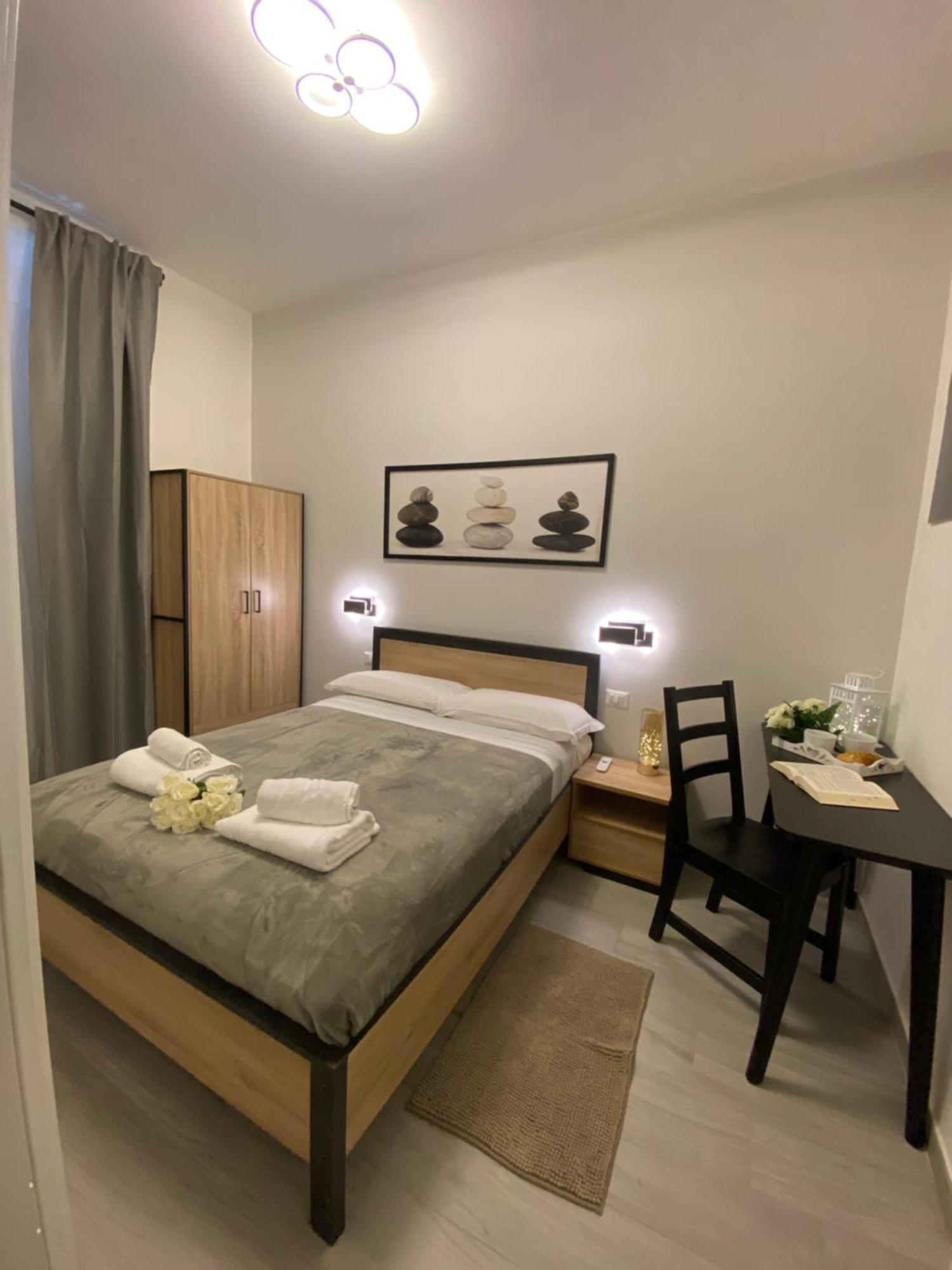 Roma Centro Softrooms Guest House Affittacamere Екстериор снимка