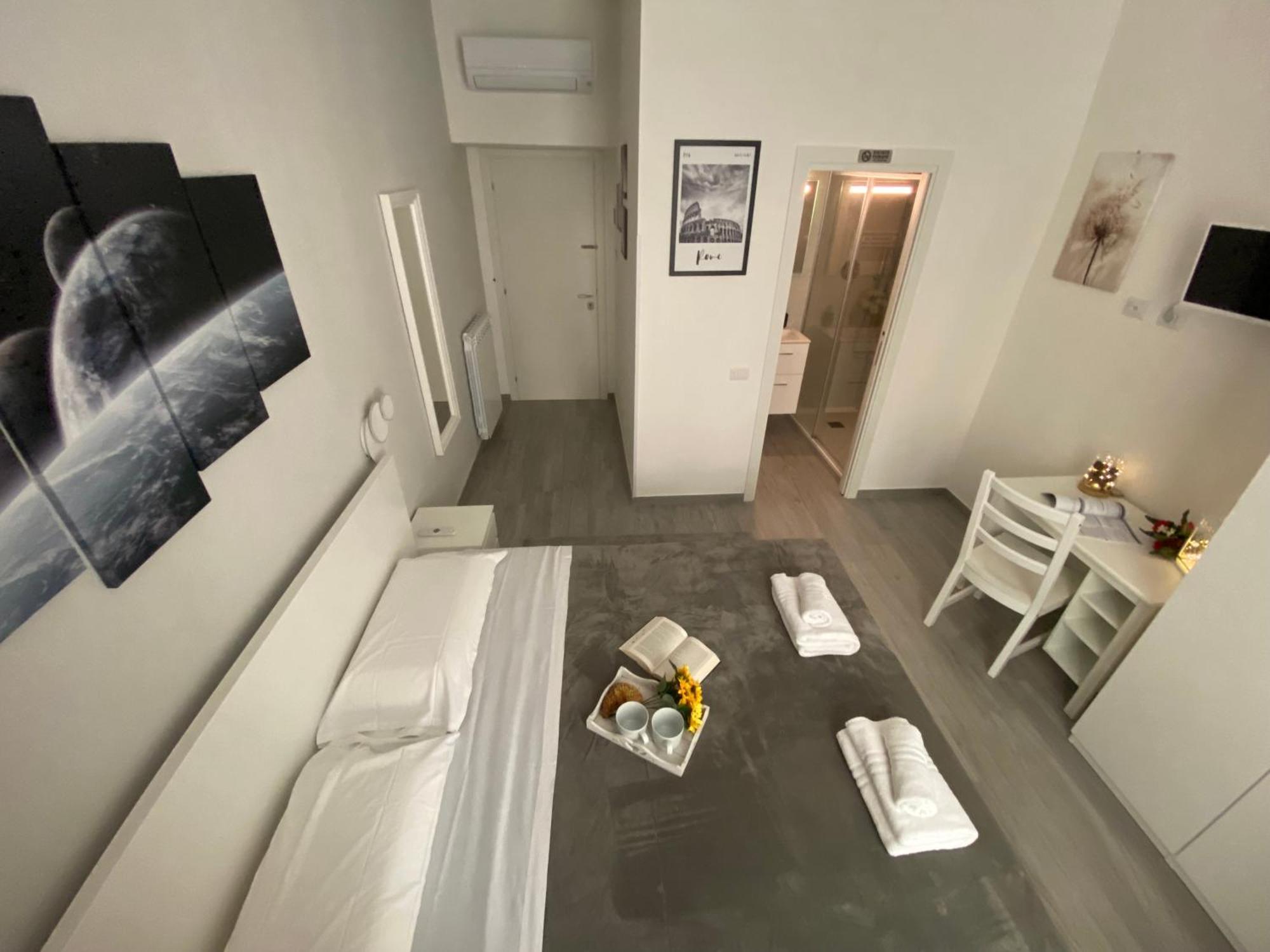 Roma Centro Softrooms Guest House Affittacamere Екстериор снимка