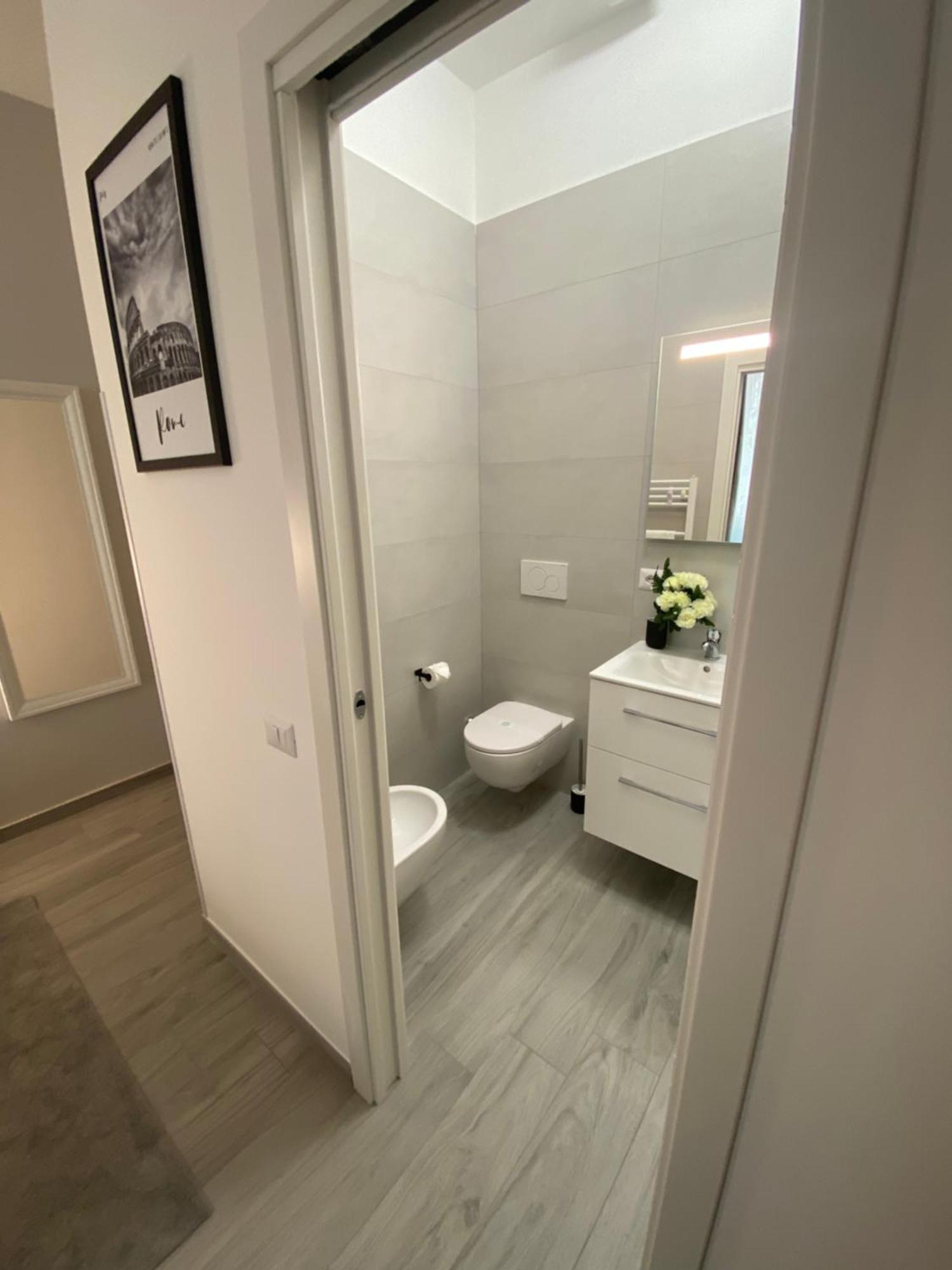 Roma Centro Softrooms Guest House Affittacamere Екстериор снимка